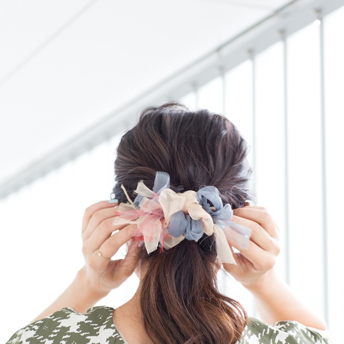 日本品牌 Chiko 的花漾編織 髮圈