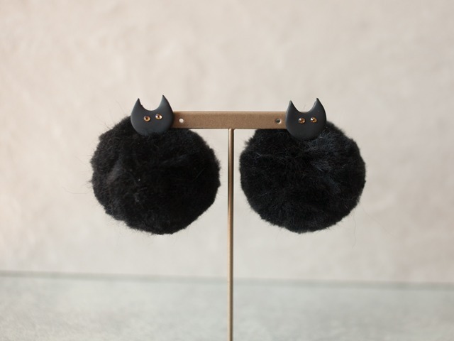 日本飾品推薦 黑色貓咪耳環