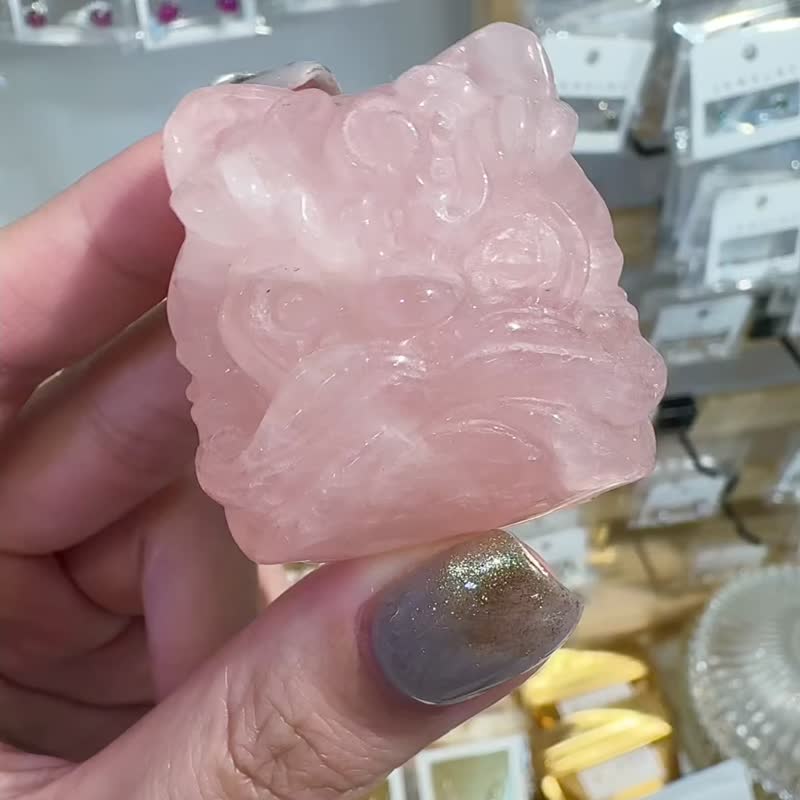 天然粉晶醒獅頭磁場擺件旺人緣桃花辦公室擺件消磁盤 - 擺飾/家飾品 - 水晶 黑色