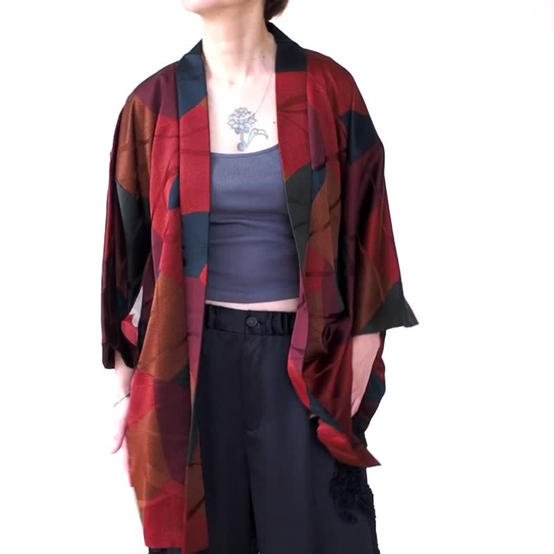 【日本製造】 柔軟絲綢黑色和紅色外罩、時尚日本、男士外罩 - 外套/大衣 - 絲．絹 紅色