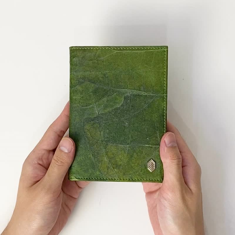 Vegan passport holder - Olive - 護照夾/護照套 - 植物.花 綠色