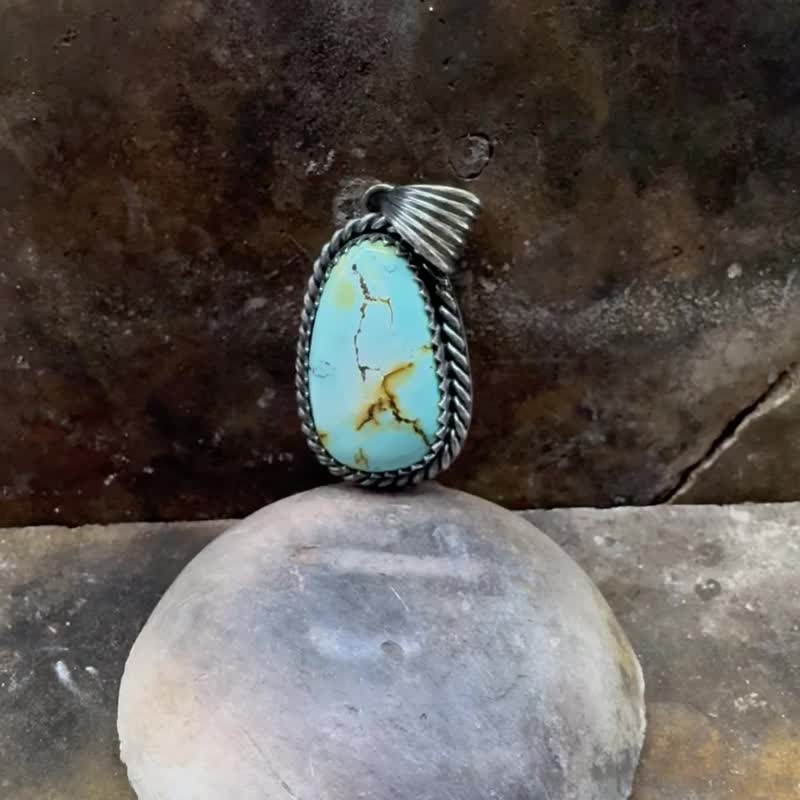 OOZEMETAL 湖北綠松石吊墜 925純銀 手工 舊化 飾品 - 項鍊 - 銀