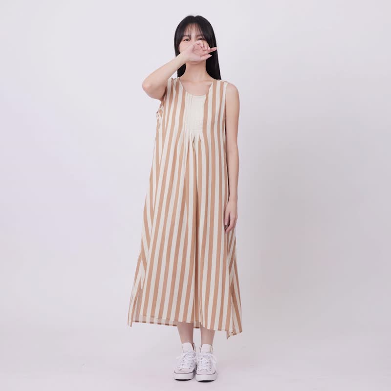 Nana sleeveless gathering A line hem Top / White Camel Fine Stripe - One Piece Dresses - Polyester Khaki