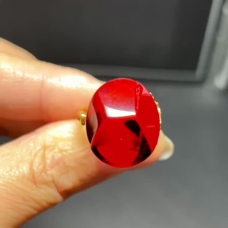 天然波羅的海血珀戒指 成色美 s925銀鍍金鑲嵌 活口 - 戒指 - 水晶