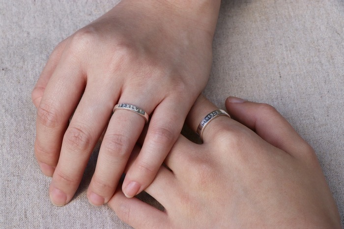 2018 Valentine's Day gift: Personalized couple rings promise rings