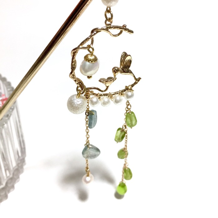 2018 horoscope and birthstones gifts for Leo: peridot hairpin