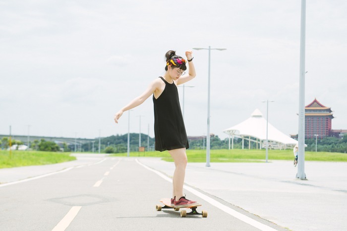 destillation film Effektivitet Longboard Girls are Cool! Meet a Pinkoist | Kim, the Longboarder - Zine |  Pinkoi | The place for design gift ideas