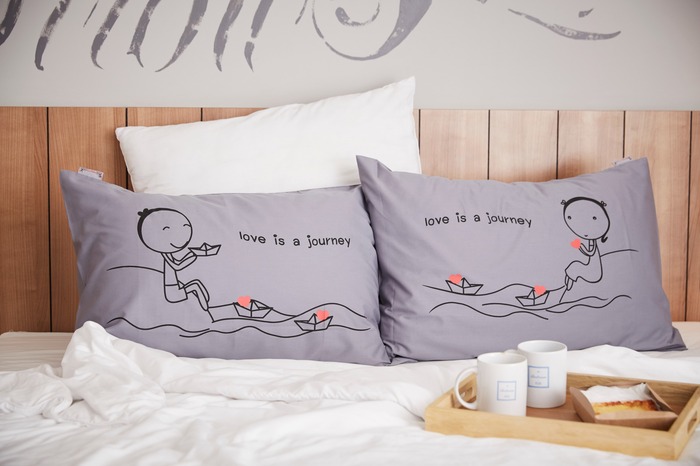 pillows for long distance couples