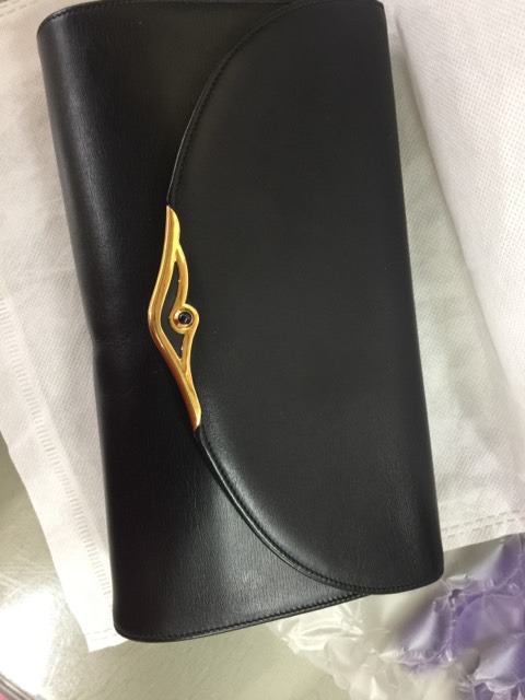 カルティエ Cartier サファイア クラッチバッグ ゴールドチェーン カルティエ Cartier サファイア クラッチバッグ ゴールドチェーン