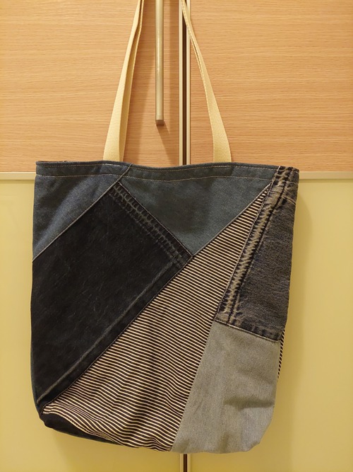Denim Patchwork Tote Bag Set Denim Patchwork Tote Bag Set Shoulder Tote Bag  With Storage Bag - Shop Je Denim Handcraft Handbags & Totes - Pinkoi