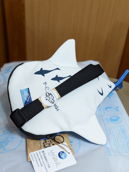 Design No.RS176 - 【サメ x エイ】ハンドメイドマフラー - ショップ ...