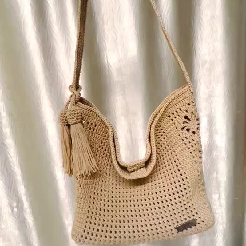 Crochet handbag made from parachute cord - 手提包/手提袋 - 尼龍 卡其色