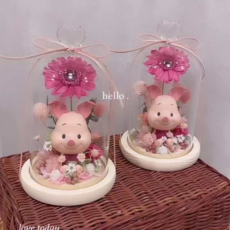 | Little Dreamland Floral Arrangement | Winnie the Pooh's Best Friend Pink Piggy Preserved Flower Glass Bell Jar Flower Gift - Dried Flowers & Bouquets - Plants & Flowers White