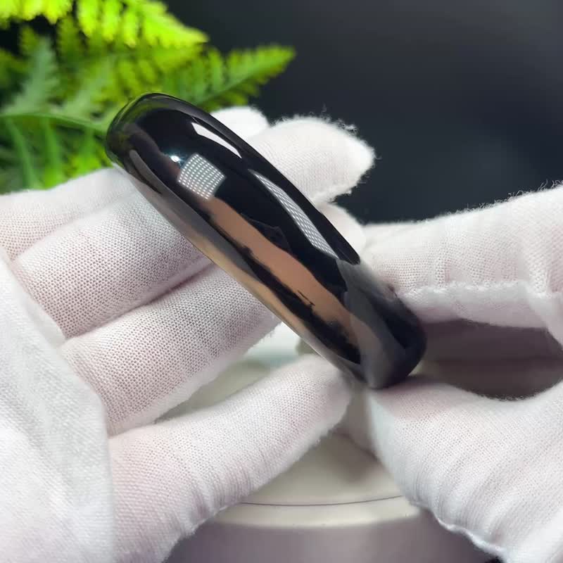 收藏級 稀有黑 象形瑪瑙手鐲 59MM 高冰透意境海市蜃樓 扭扭女款 - 手鍊/手環 - 半寶石 黑色