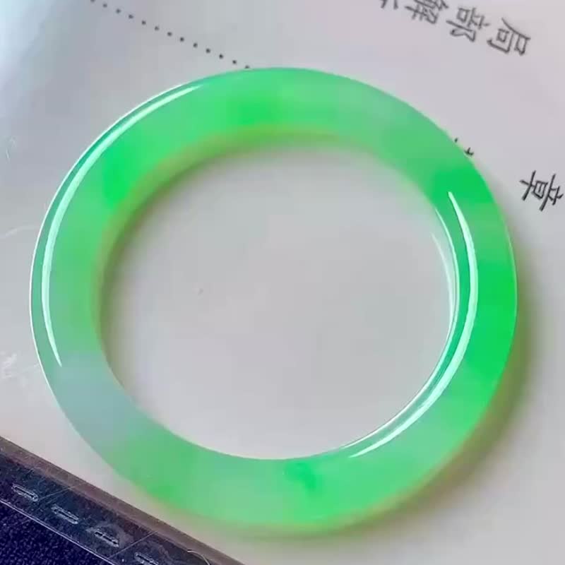 冰種 天然翡翠 緬甸 A玉 玉鐲 • 高冰種翠綠翡翠圓鐲 - 手鍊/手環 - 玉石 綠色
