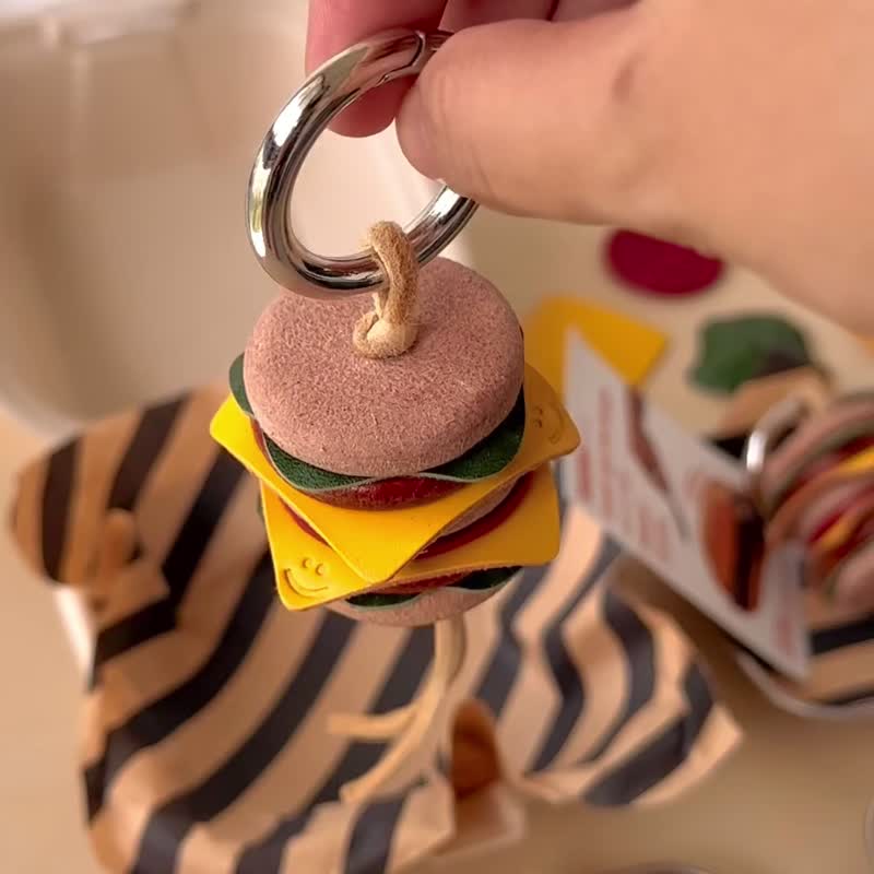 Xizai Zheli original handmade genuine leather hamburger retro pendant key chain car hanging - พวงกุญแจ - หนังแท้ 