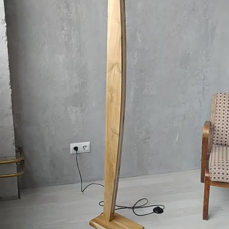 Wood floor lamp Scandinavian reading floor lamp Standing lamp Tall floor lamp - โคมไฟ - ไม้ 