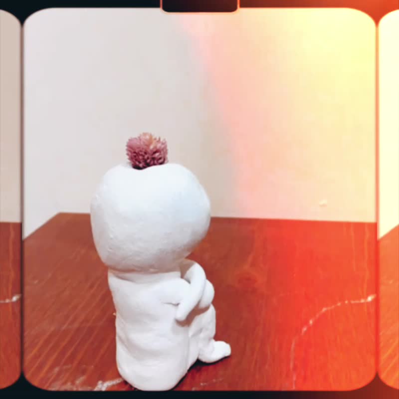 Look At Me Stone Clay Handmade Display Incense Holder - ของวางตกแต่ง - ดินเผา ขาว