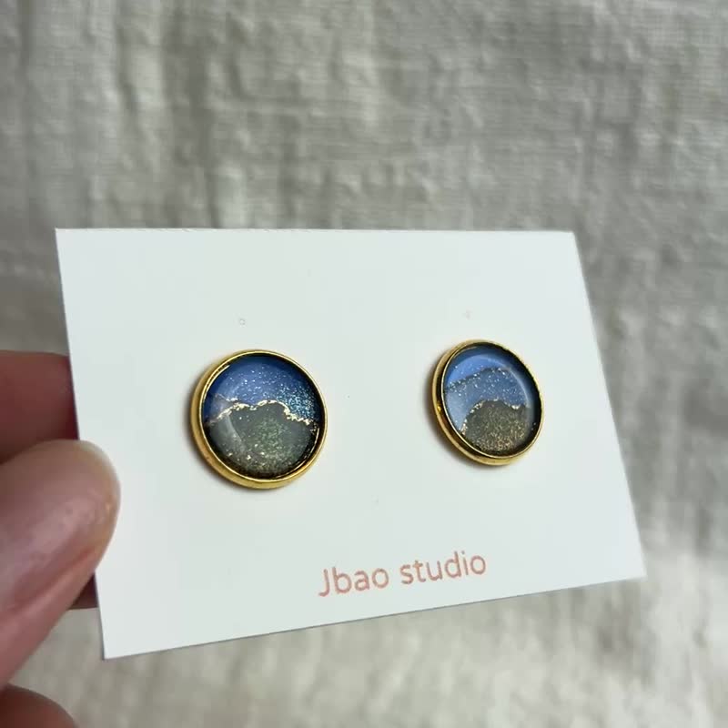 Mountain Stars Blue and Green Circular Stud Earrings - ต่างหู - ทองแดงทองเหลือง สีน้ำเงิน