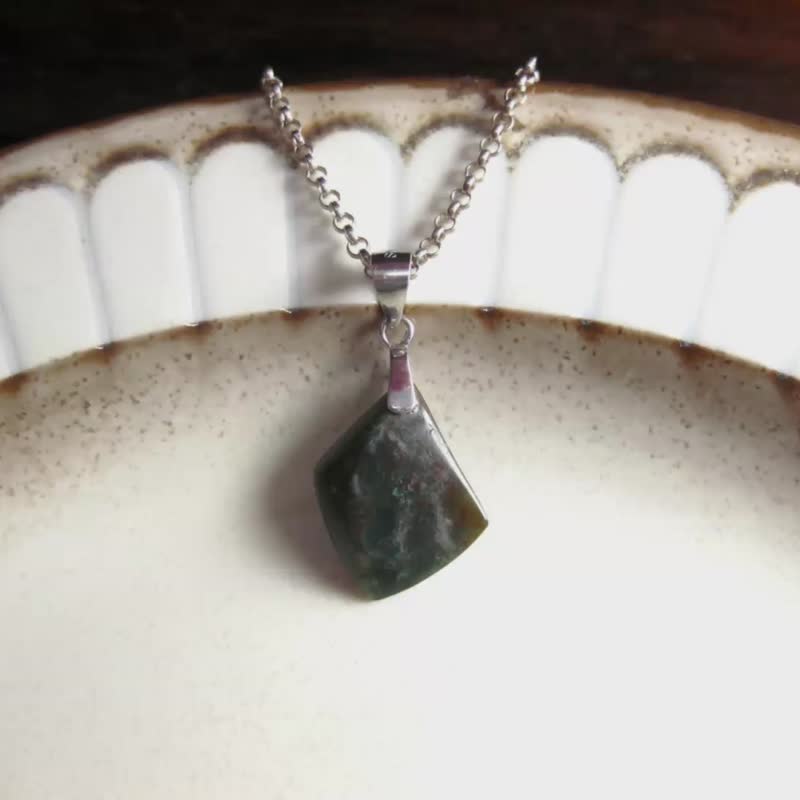 Jade pendant shape jade pendant Indian jade/unique natural texture/ - Necklaces - Jade Green