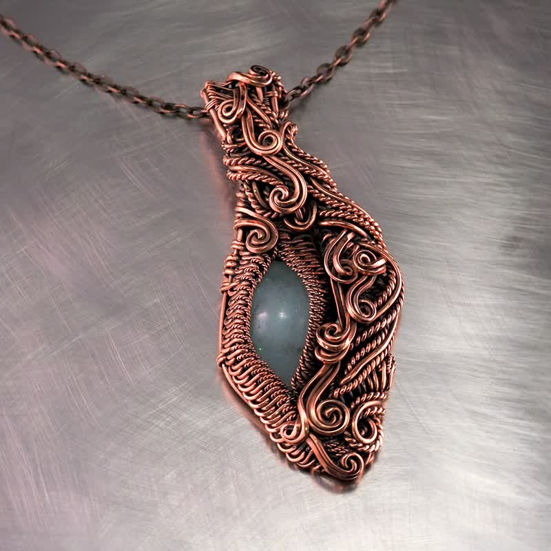 Pendant this natural aquamarine Copper wire wrapped necklace 7th Wedding gift - สร้อยคอ - เครื่องเพชรพลอย สีน้ำเงิน