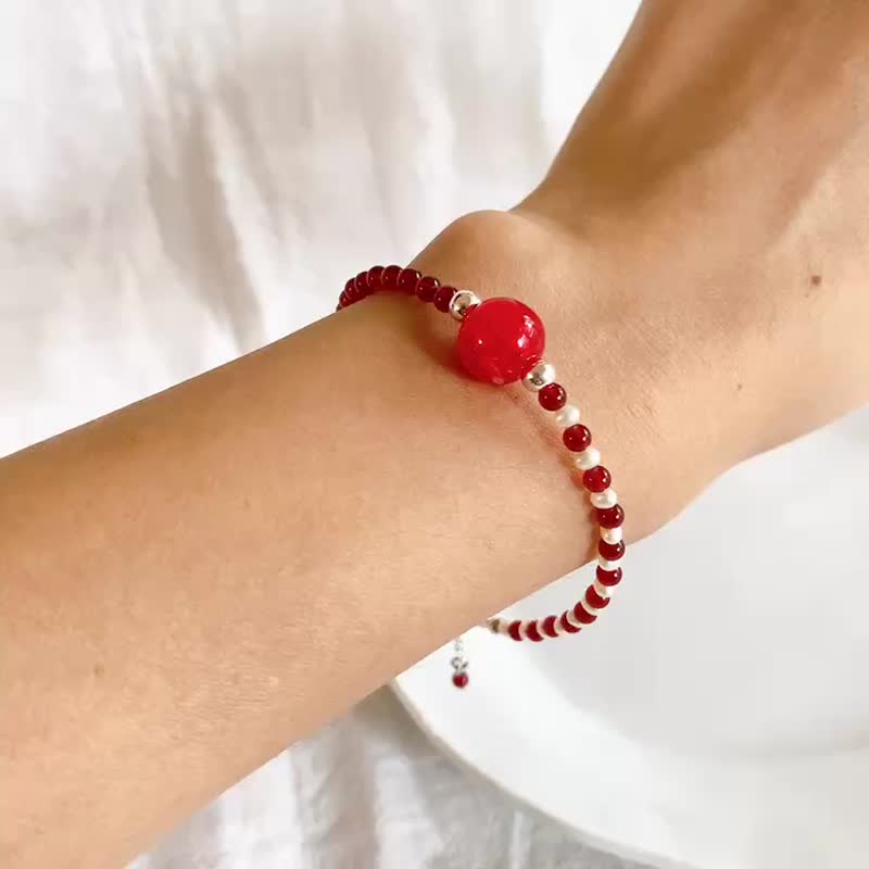 【Cinnamonmon】Red Vibe - Fragrance to wear in the New Year| Silver - สร้อยข้อมือ - แก้ว 