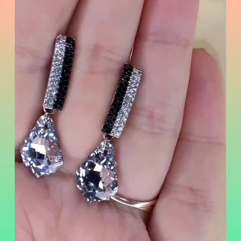 Clear drop Swarovski Crystal Earrings, Transparent sparkling elegant earrings - Earrings & Clip-ons - Crystal Transparent