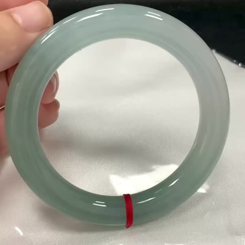 冰種翡翠天然翡翠玉鐲A玉手鐲 玉鈪 • 冰種湖藍半山水翡翠圓鐲 - 手鍊/手環 - 玉石 藍色