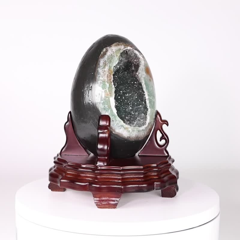 Visionary Color Crystal Dinosaur Egg 061000 - Items for Display - Crystal Multicolor