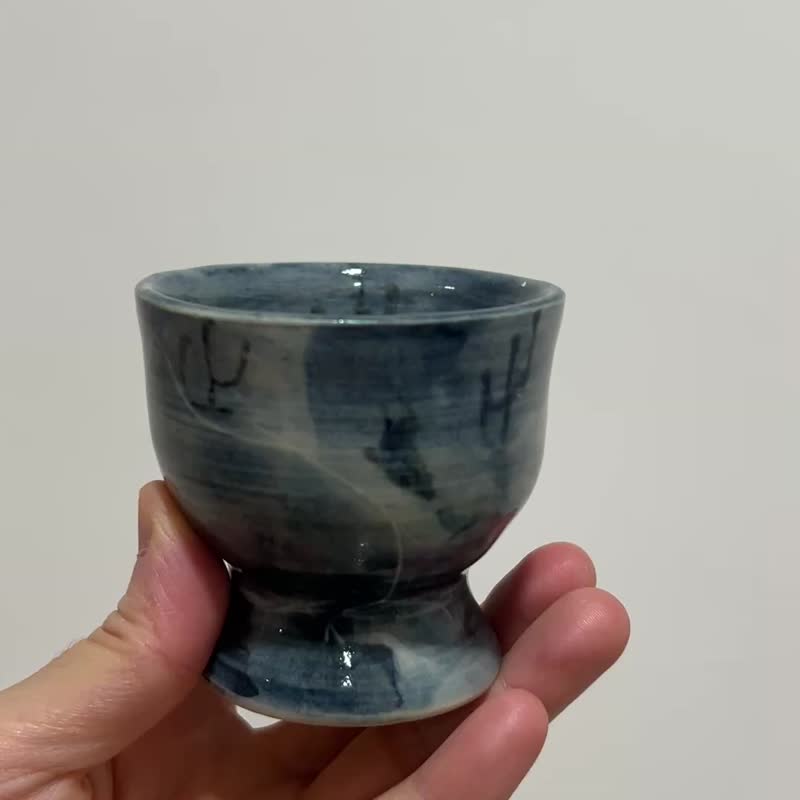 喝杯茶 讓心靜下來  80ml 釉下青花彩繪 - 茶壺/茶杯/茶具 - 陶 