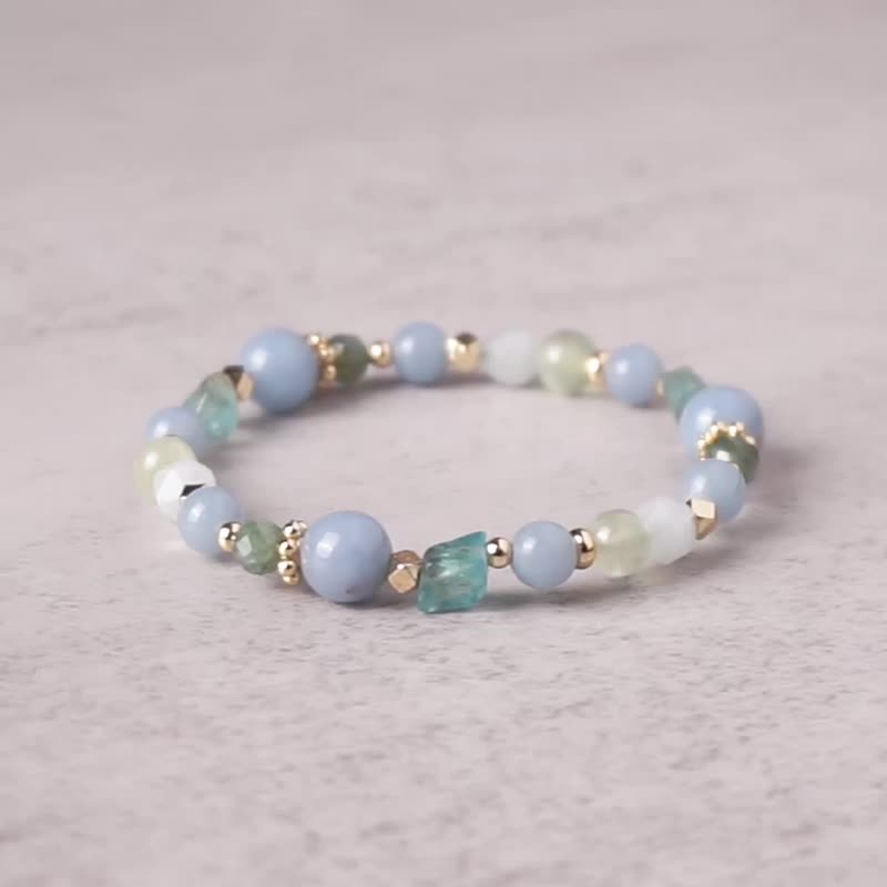 Quiet Lakeside // Angel Stone Stone Stone Ocean Sapphire Bracelet - Bracelets - Semi-Precious Stones Blue