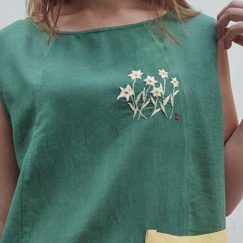 Greeny -  無袖手工刺繡花朵夏季上衣 - 女上衣/長袖上衣 - 棉．麻 綠色