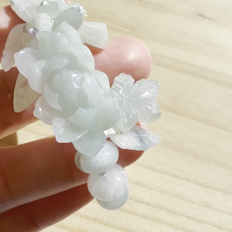 手工翡翠手串 — 懶洋洋的蓮花與魚兒 - 手鍊/手環 - 玉石 綠色