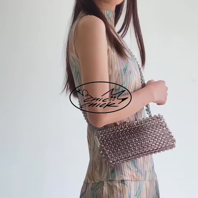 溫柔和風印花 手工壓褶三宅風無袖高領背心 僅上衣 - 背心/無袖上衣 - 其他人造纖維 白色