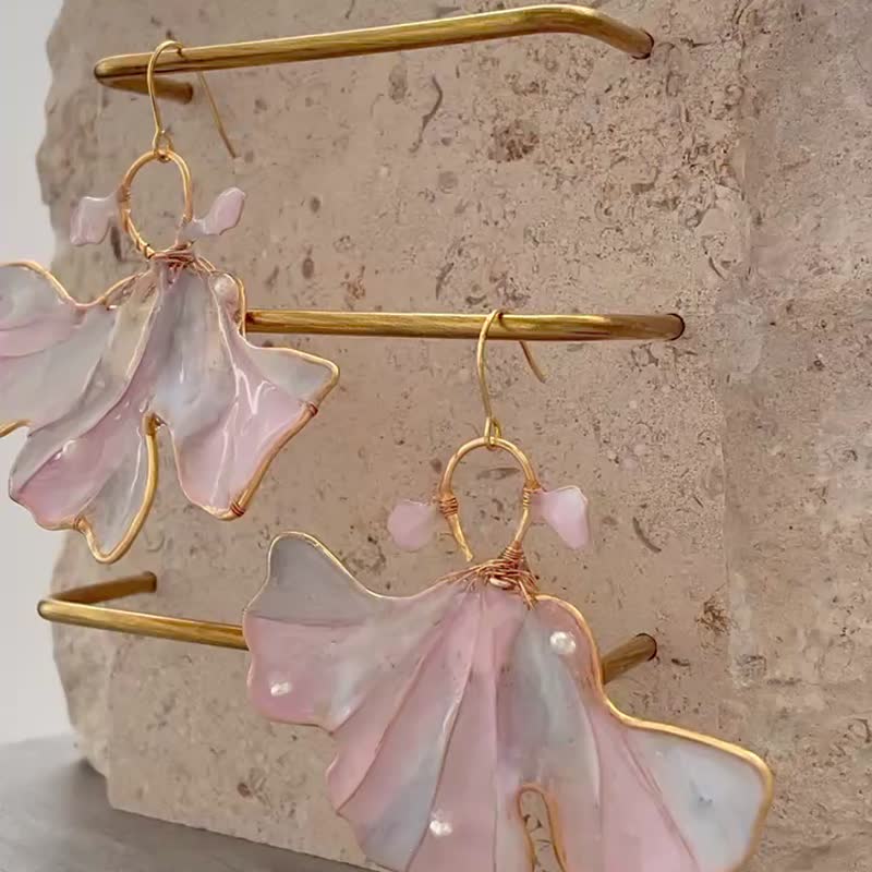 Camille  Romantic Goldfish 14K gold stainless steel earrings hooks Earrings - ต่างหู - ไข่มุก สีทอง