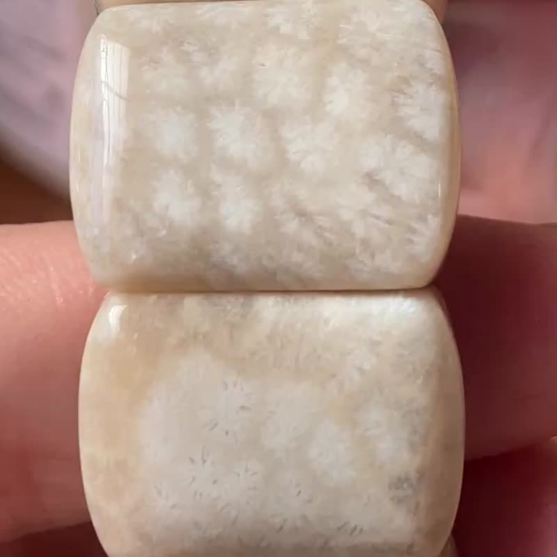 印度尼西亞珊瑚玉手牌手串 - 手鍊/手環 - 貝殼 白色