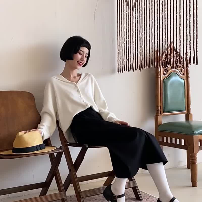 White navy collar retro knitted top lazy style V-neck loose sweater simple and thin breasted jacket - สเวตเตอร์ผู้หญิง - ขนแกะ ขาว