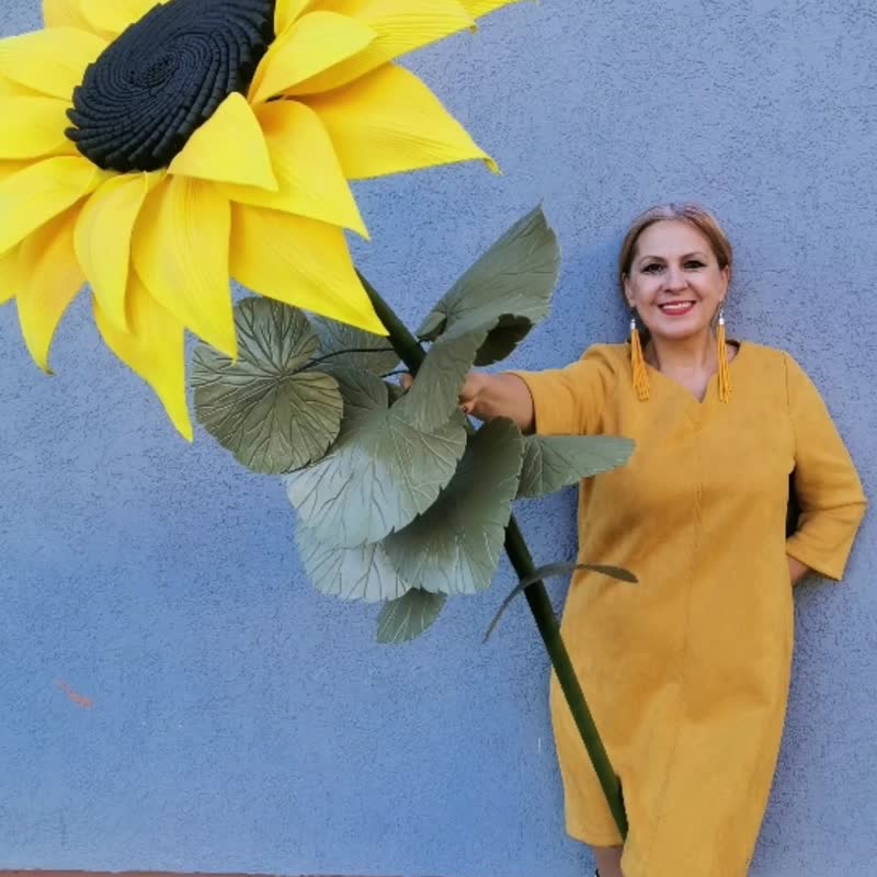 Giant Foam Yellow Fower On Stem. Big Sunflower. 70 cm Flower. Wedding Decor - 擺飾/家飾品 - 其他材質 