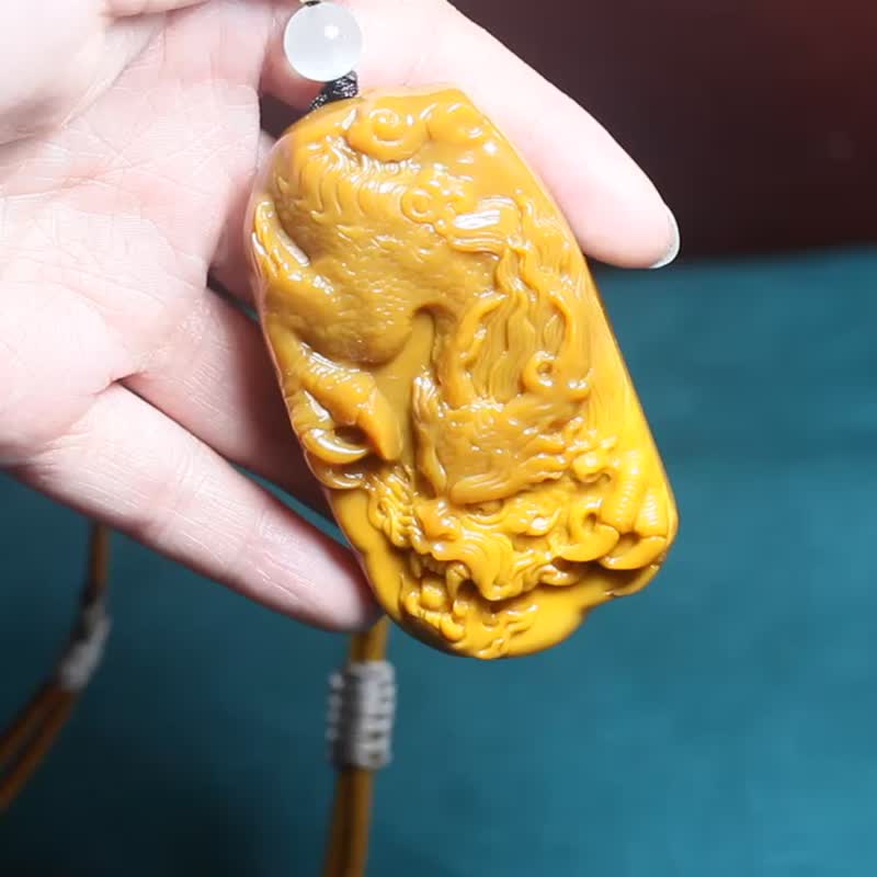 [The Dragon Blesses] Yellow Dragon Jade Pendant | Dragon Travels the World | Pendant | A symbol of power, honor and nobility - สร้อยคอ - หยก สีส้ม