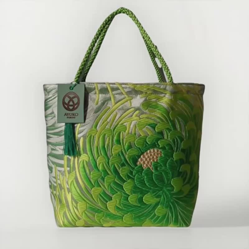 One-of-a-Kind 100% Silk Kimono Obi Tote Bag | Artisan Embroidered Japanese Purse - กระเป๋าถือ - ผ้าไหม สีเขียว