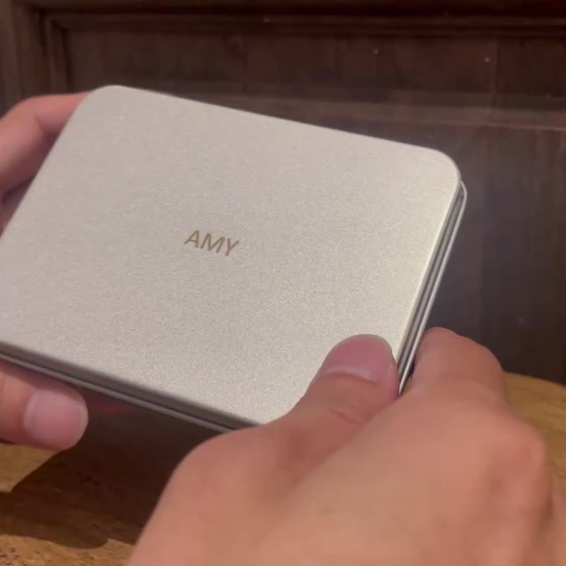 真皮零錢包 獨家立體金屬名字客製化/客製化鐵盒名字 - 零錢包/小錢包 - 真皮 黑色