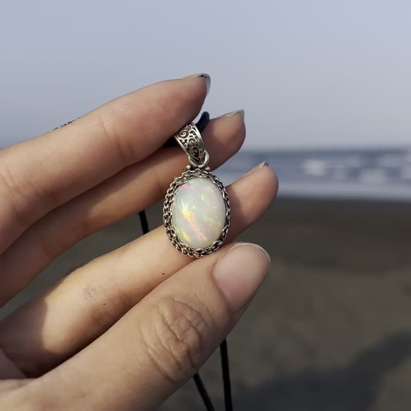 喜迎瑤 925銀 歐泊 蛋白石 6.5克拉 天然石 項鍊 純銀項鍊 Opal - 項鍊 - 水晶 銀色