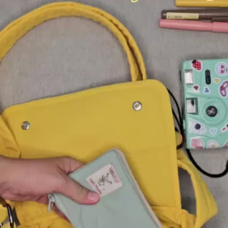 PEBBLE - nylon puffy crossbody bag (yellow) - กระเป๋าถือ - ไนลอน สีเหลือง