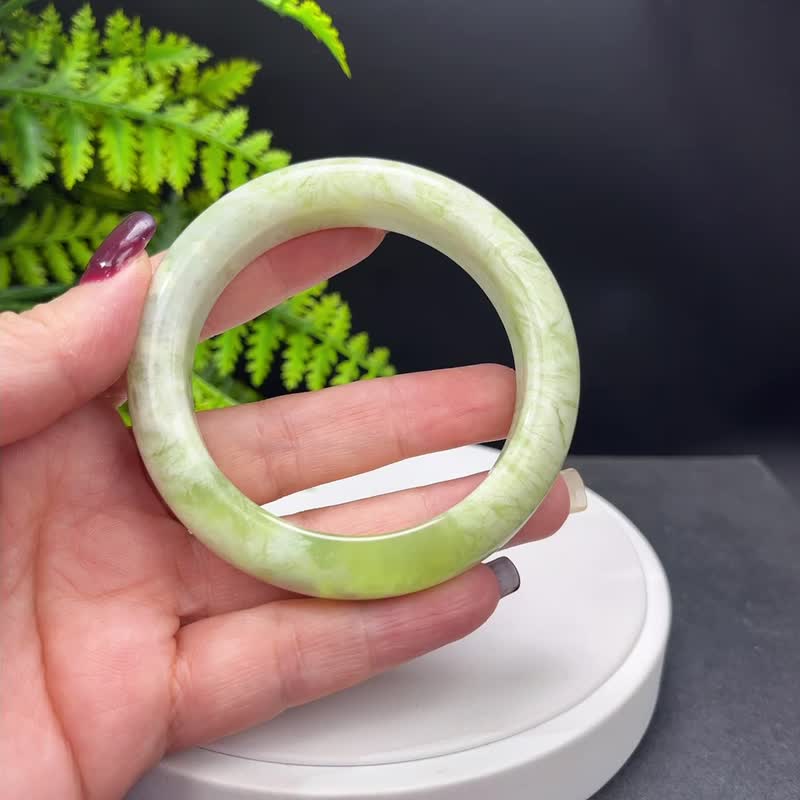 Snake-pattern Jade Bracelet 57MM Green Grape Milk Cap Ice-moistened Light Green White Xiuyan Jade Bangle, Delicate, Round, Auspicious, Lucky - สร้อยข้อมือ - หยก 