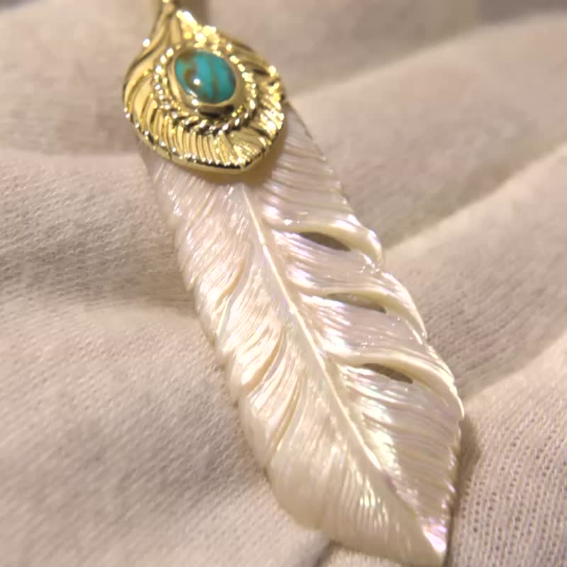 Made to order: Luminous shell heart feather large necklace - Necklaces - Shell Blue