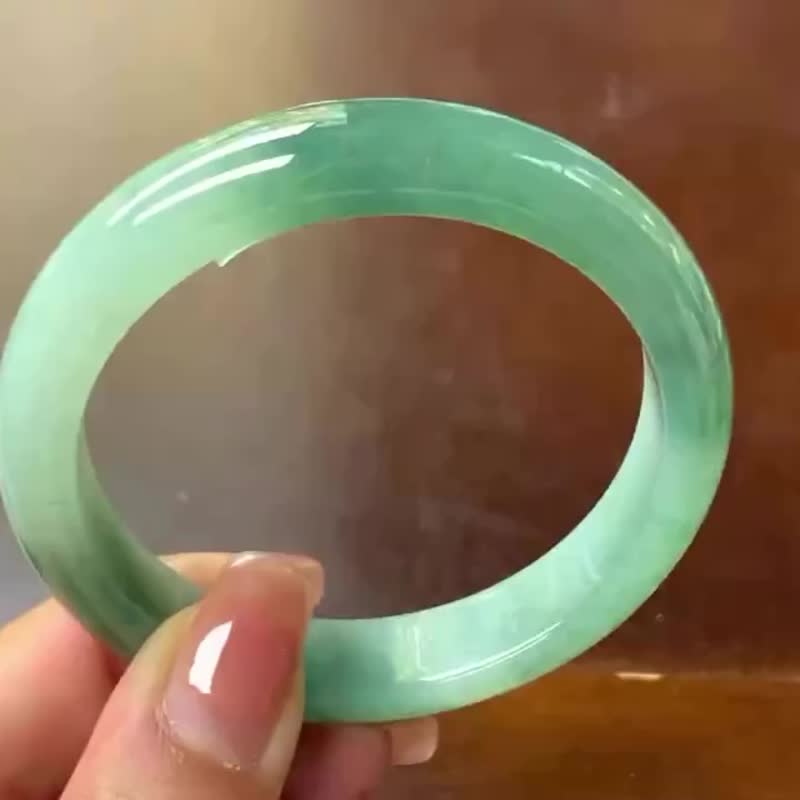 冰種翡翠天然翡翠玉鐲A玉手鐲 玉鈪 • 糯冰種草綠翡翠福鐲 - 手鍊/手環 - 玉石 綠色