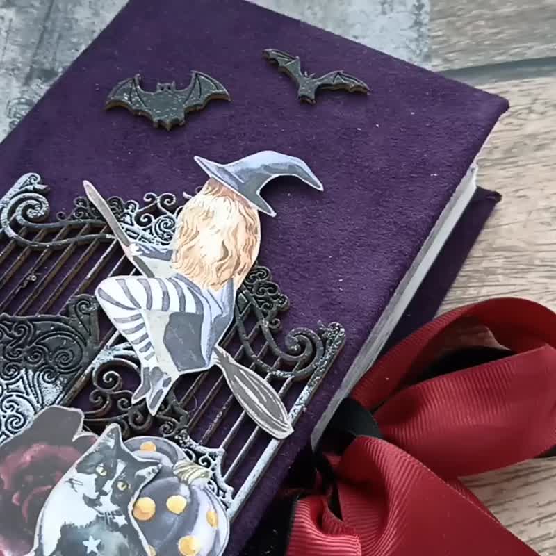 Witchy junk journal Magic dream journal completed Witch flowers moon chunky - 筆記簿/手帳 - 紙 紫色