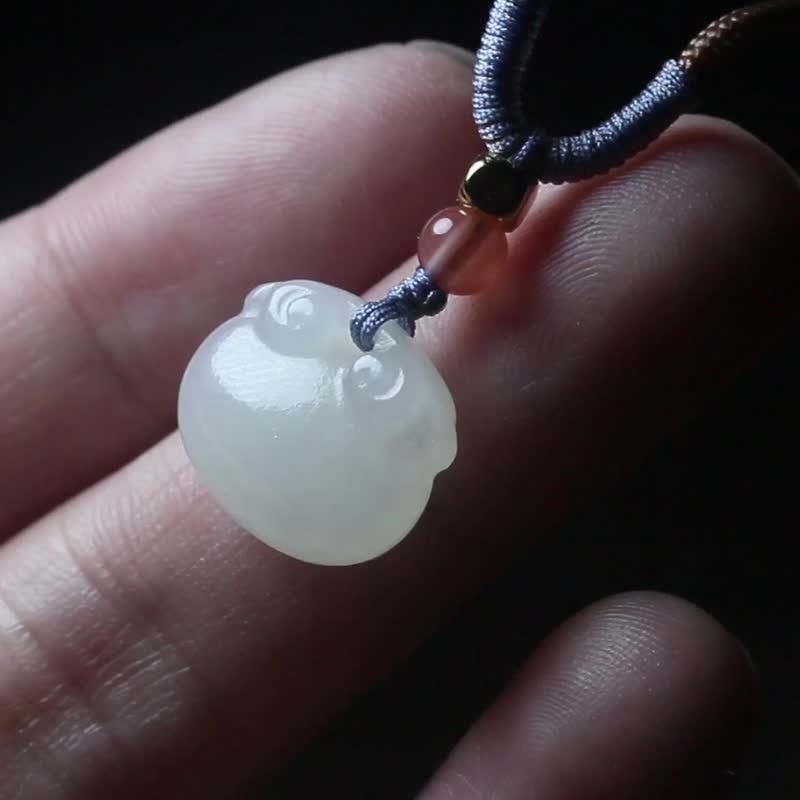 [Ruyi and safe lock] small pendant necklace pendant/natural Hetian jade/meaning health/ruyi/safety - สร้อยคอ - หยก สีใส