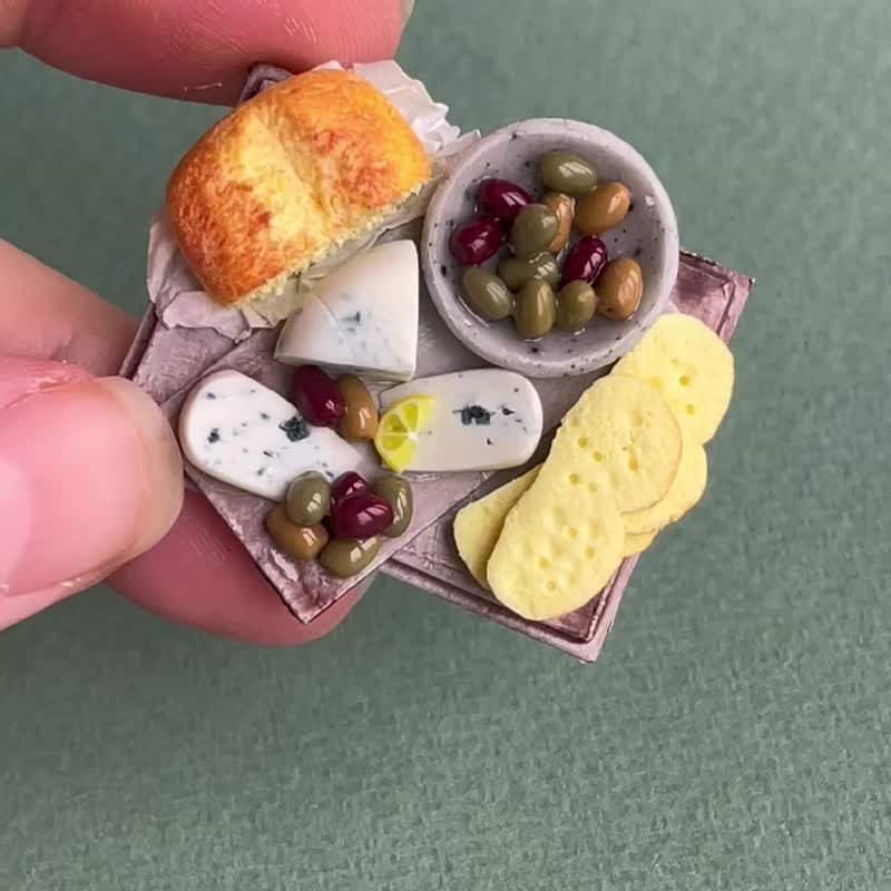 A miniature set with bread, cheese and olives - Stuffed Dolls & Figurines - Other Materials Multicolor