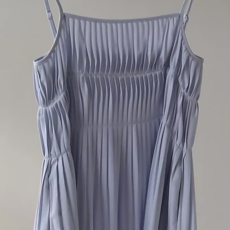 淡水藍 3色 海浪 The Wave for鄔霞 重磅媲美三醋酸立體百褶洋裝 - 洋裝/連身裙 - 其他人造纖維 藍色